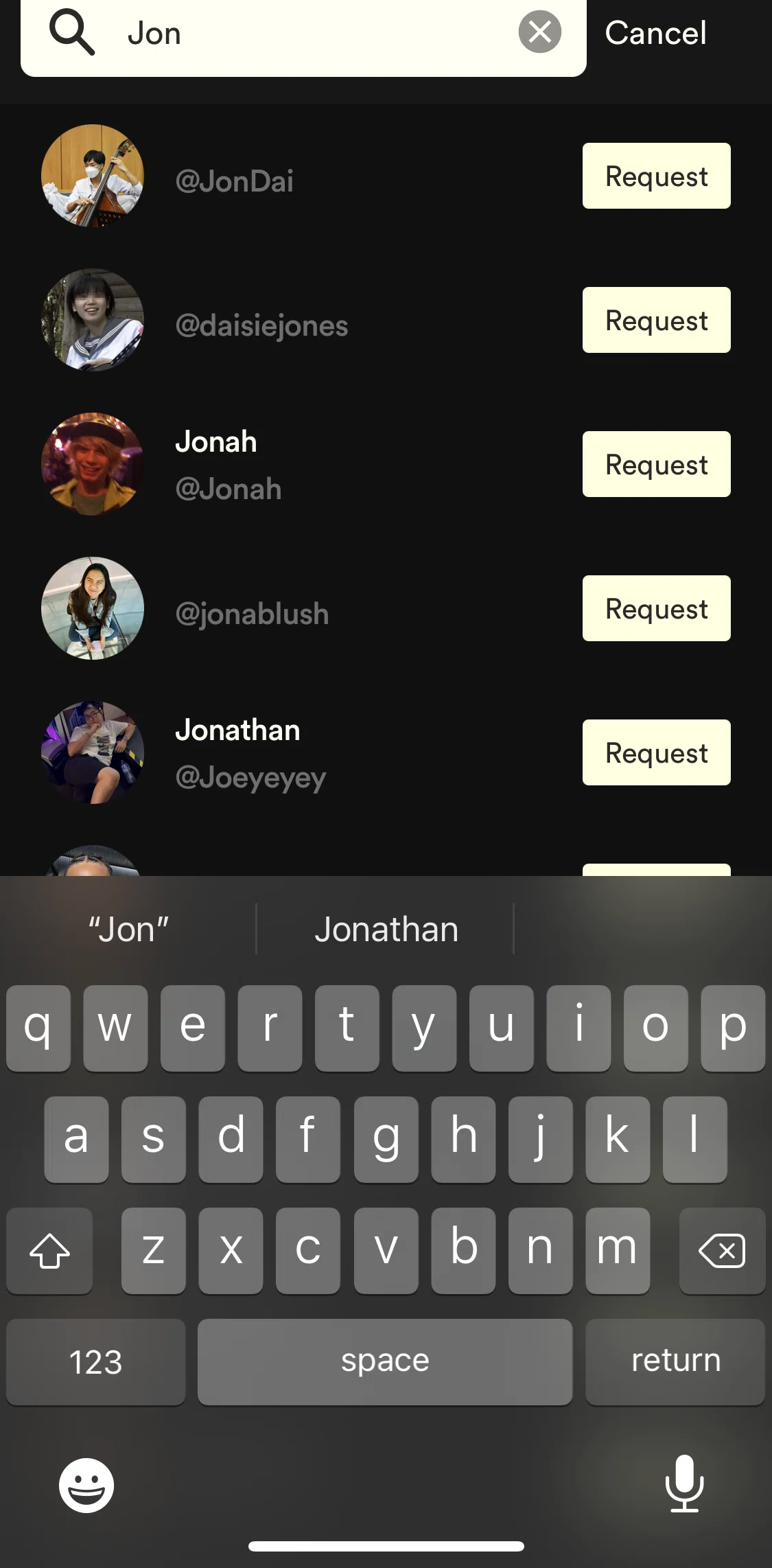Dimensional Screen screen in the Requesting friend add flow