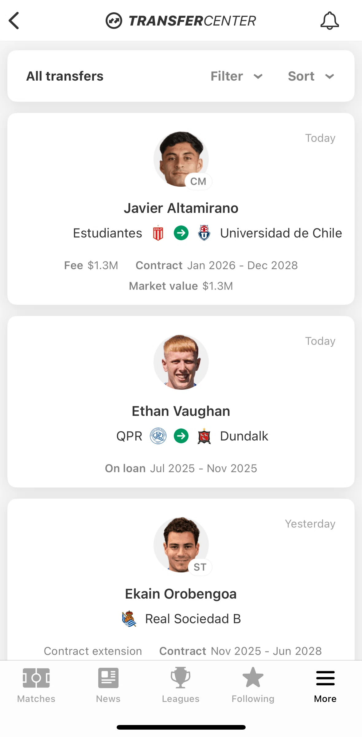 FotMob Screen screen in the Turning on top transfers notification flow