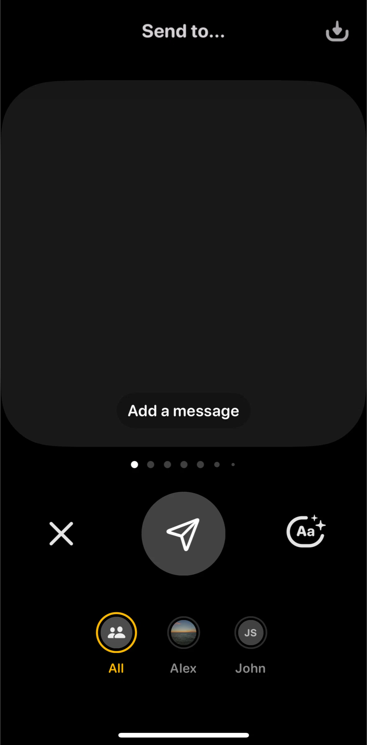 Locket Screen screen in the Downloading a photo flow