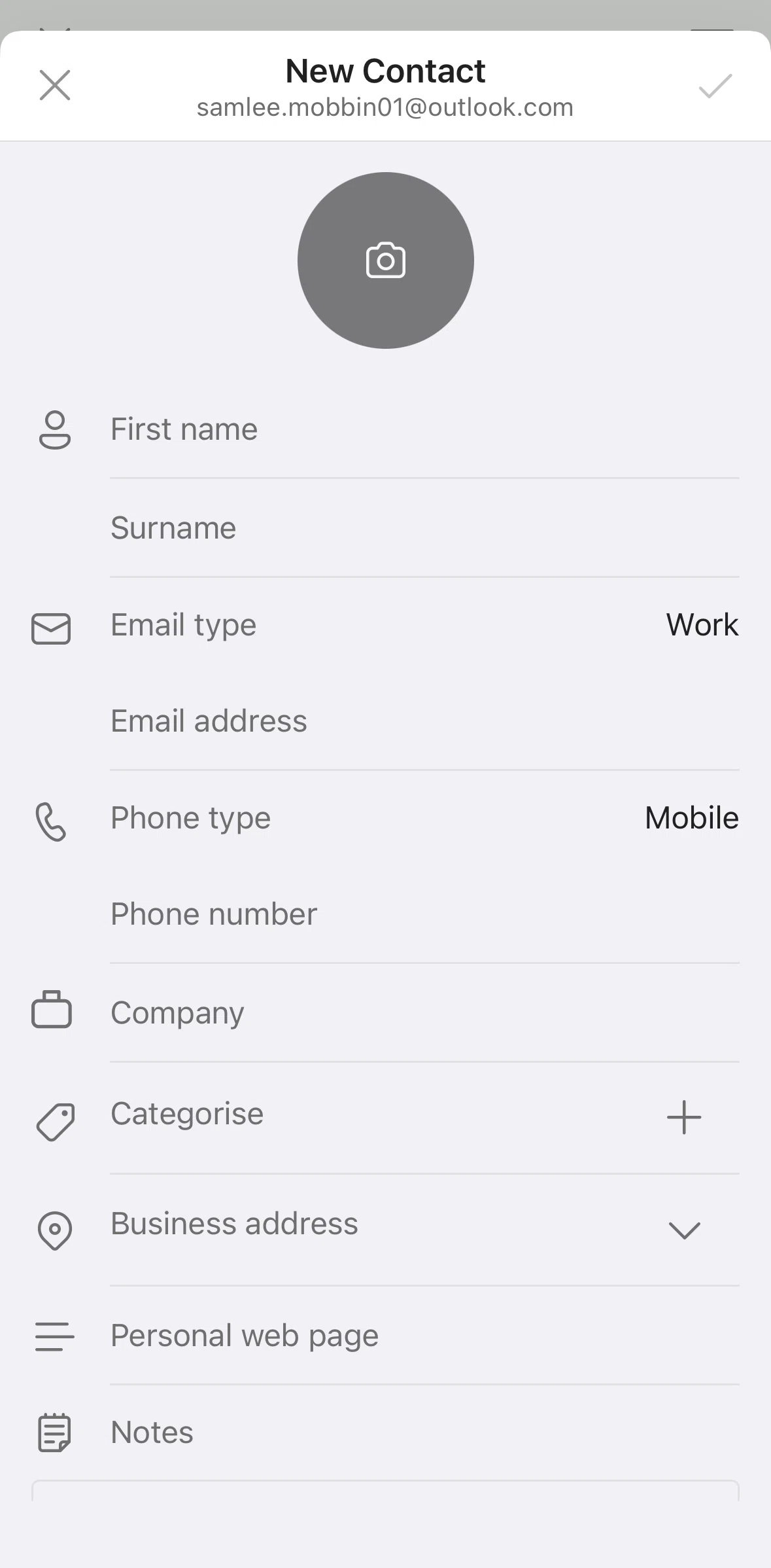 Microsoft Outlook Screen screen in the Uploading a contact photo flow
