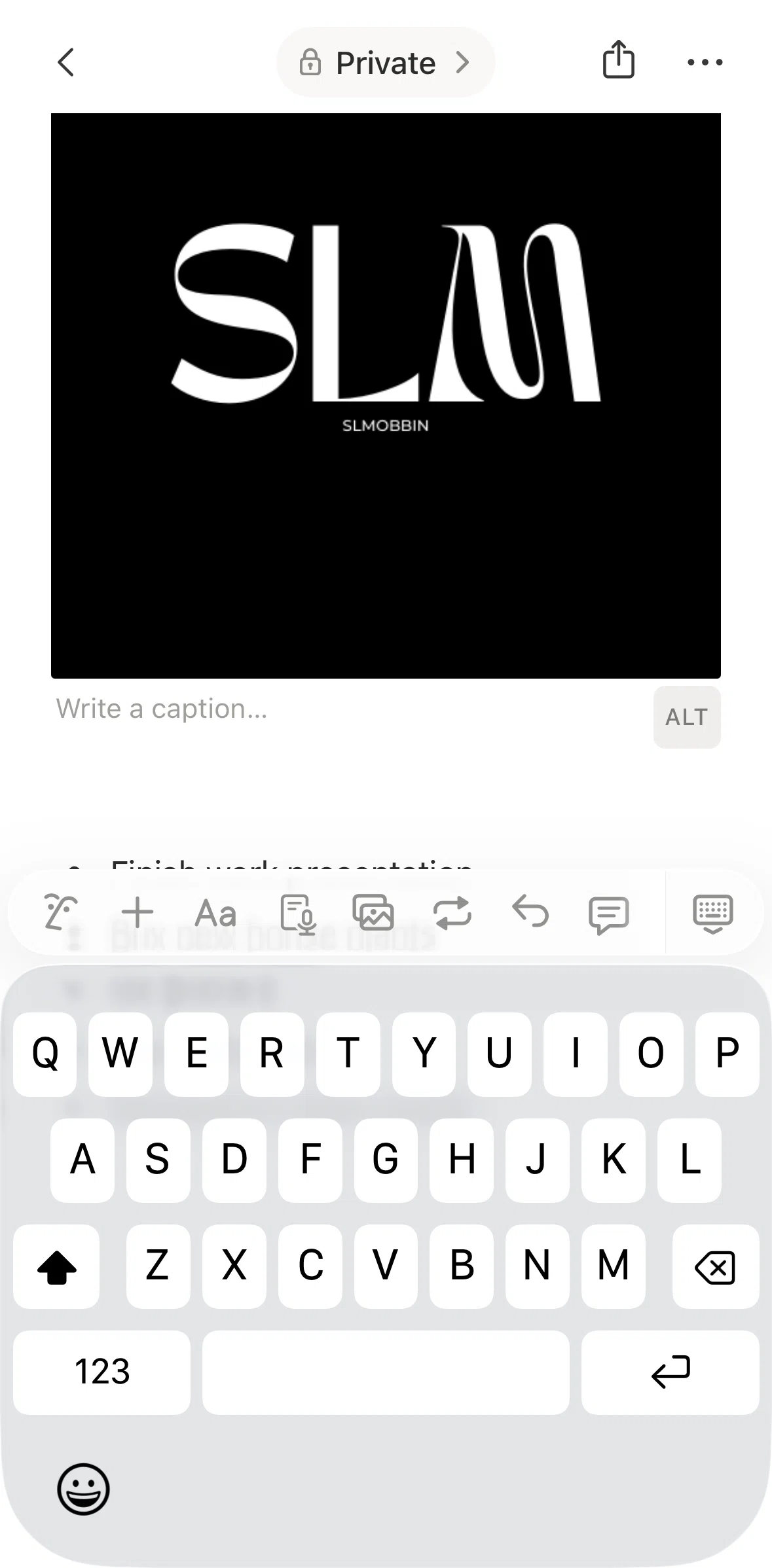 Notion Screen screen in the Adding an alt text flow
