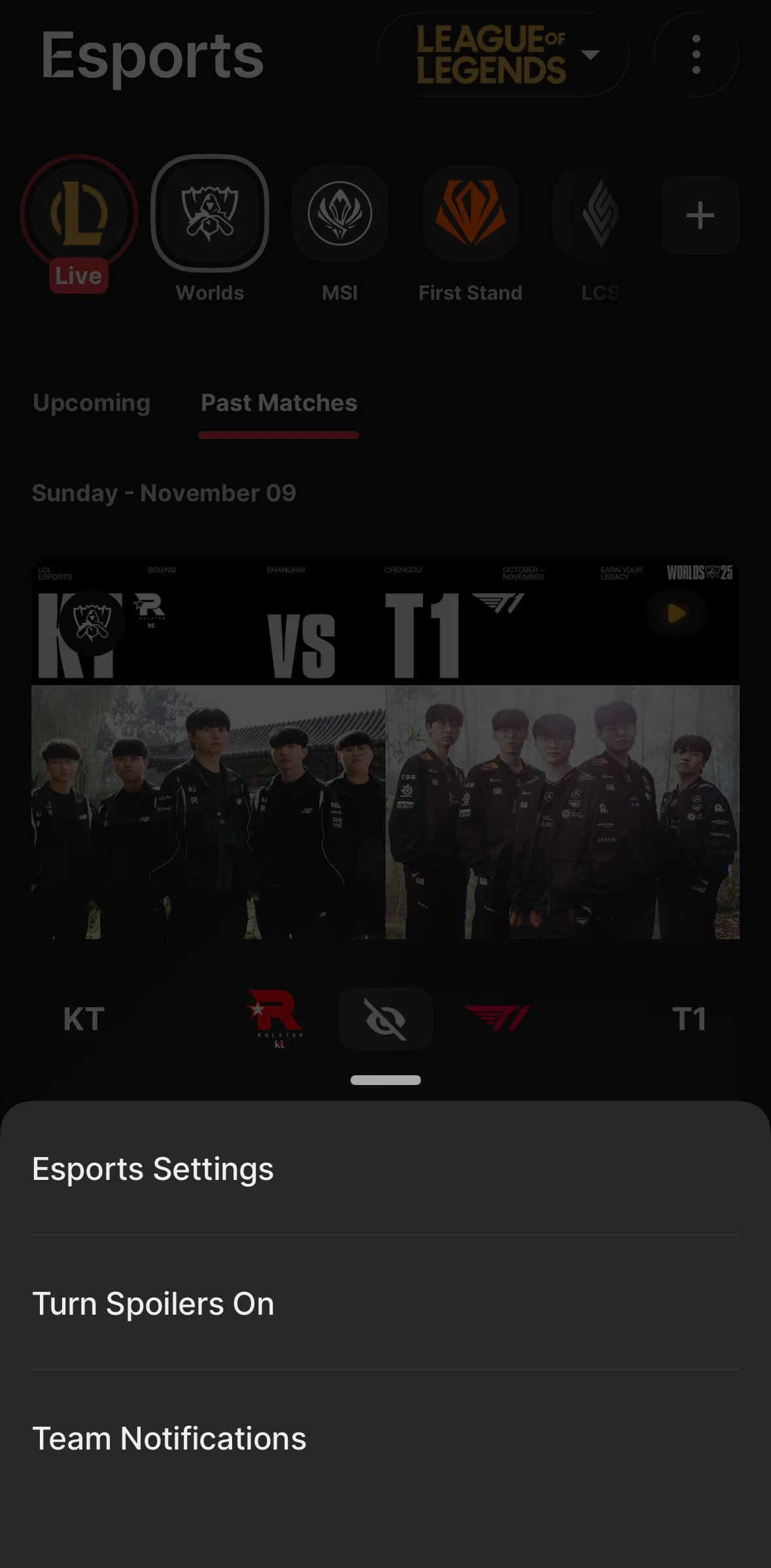 Riot Mobile Screen screen in the Following esports teams flow