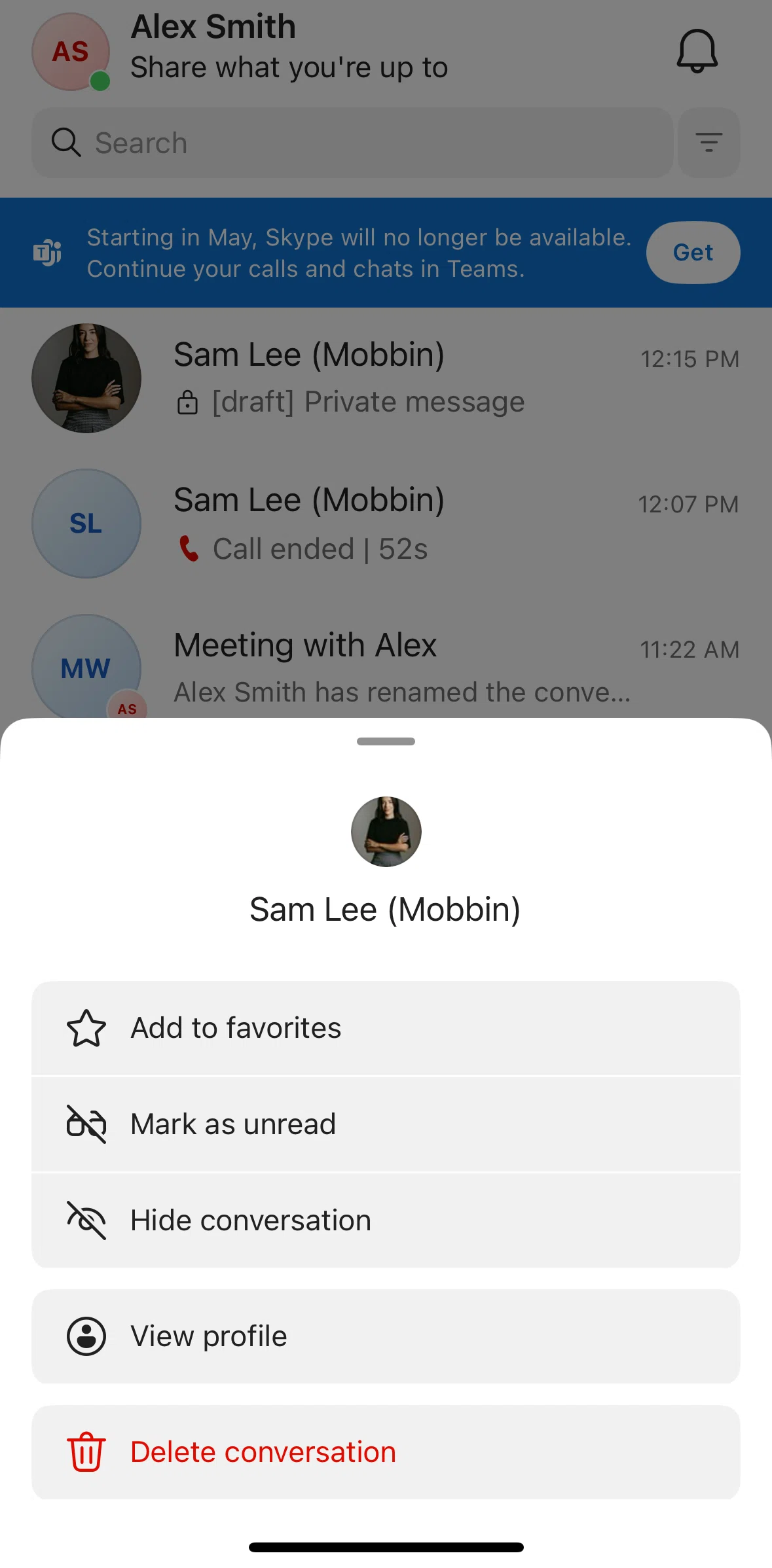 Skype Screen screen in the Hiding a conversation flow