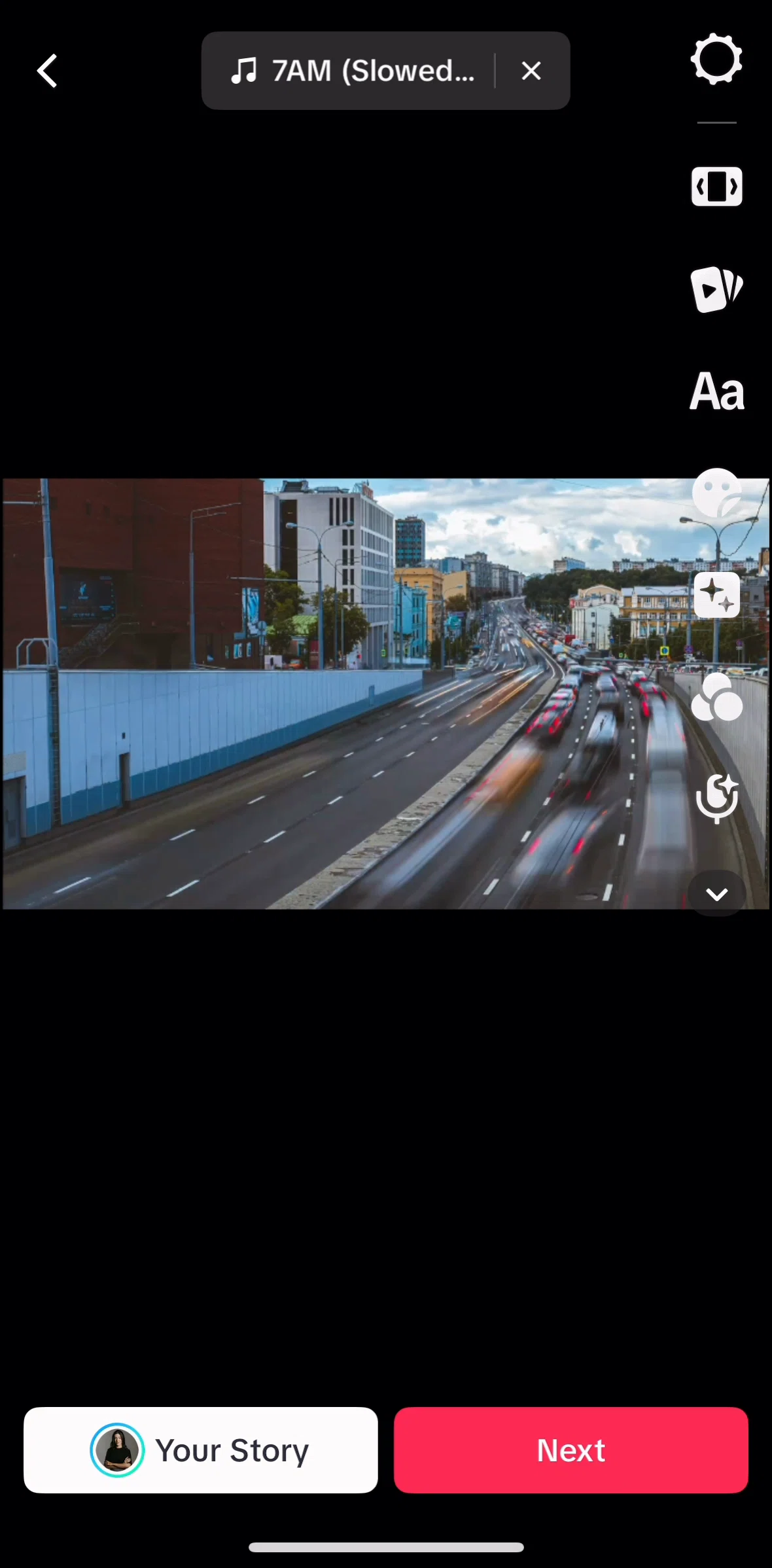 Tiktok Screen 1 screen in the Cropping a video flow