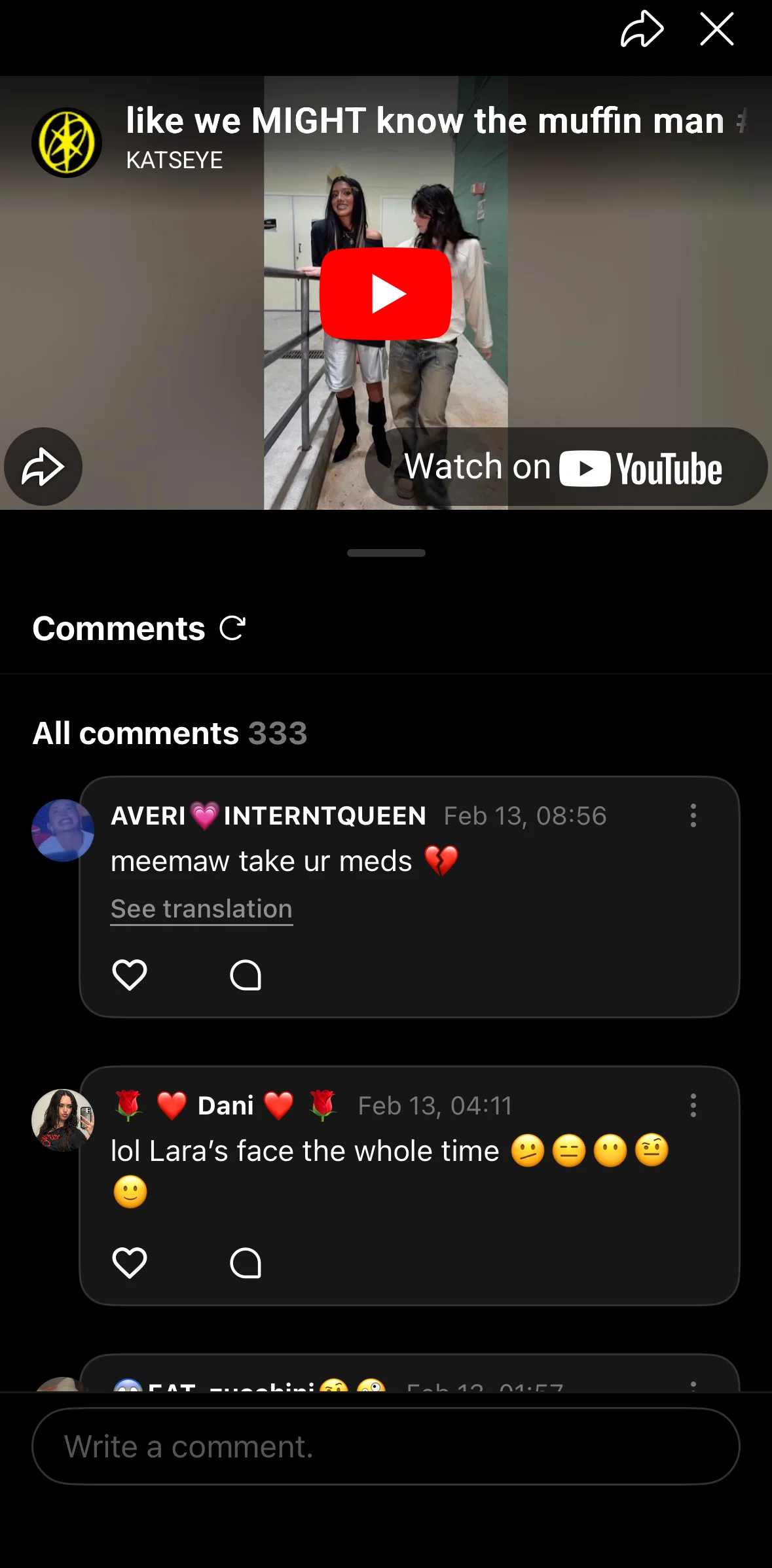 Weverse Screen screen in the Replying to a comment flow