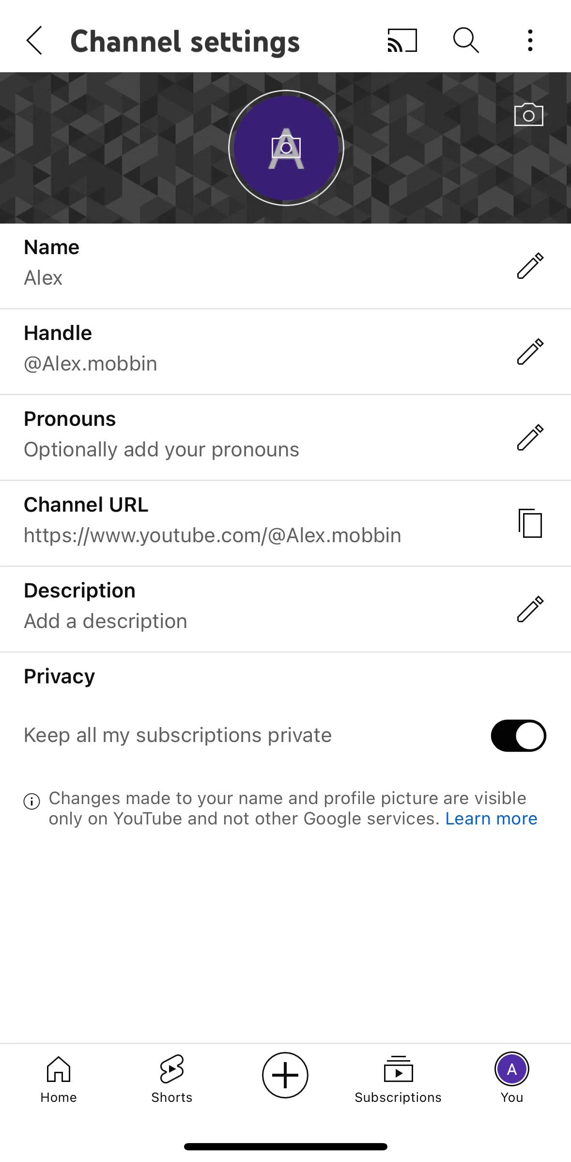 Youtube Screen 1 screen in the Adding description flow