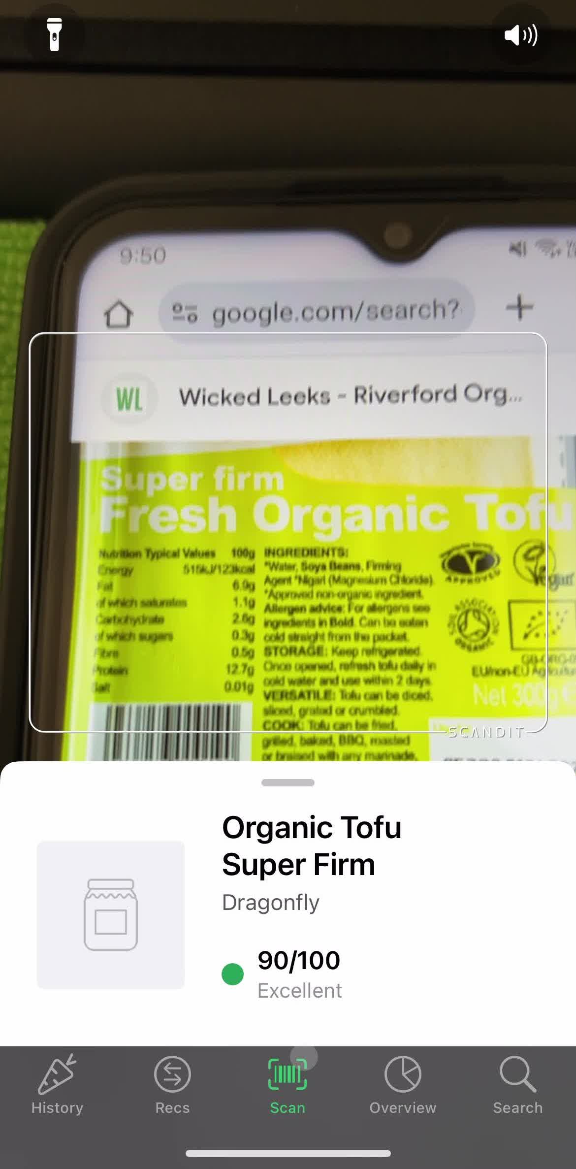 Yuka Scan barcode screen in the Scanning Products flow